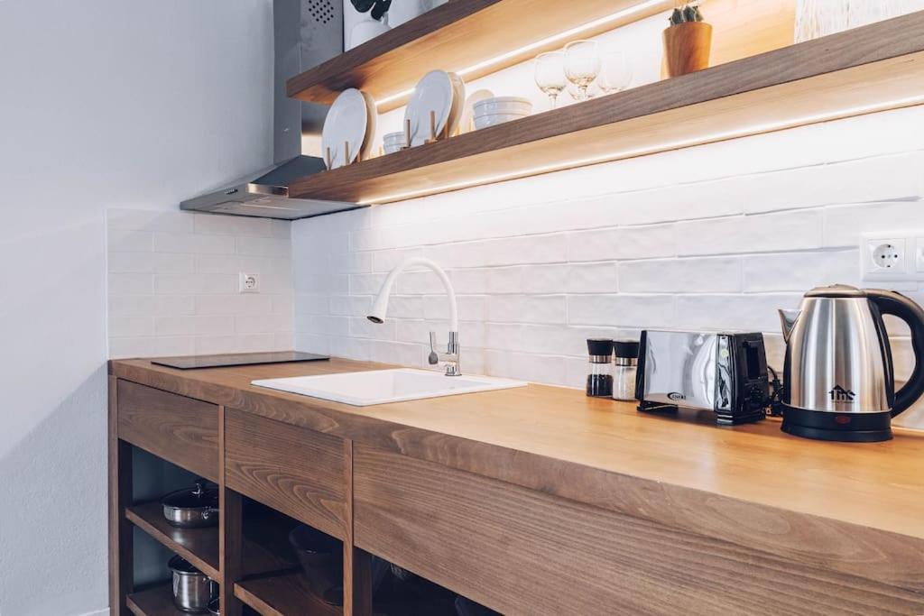 The Repose Aesthetic Apt. R1 Apartment Ираклио Екстериор снимка