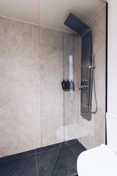The Repose Aesthetic Apt. R1 Apartment Ираклио Екстериор снимка